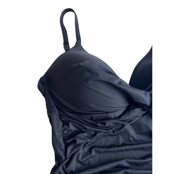 La Blanca Black One Piece Swimsuit Ruched Tummy Control V-Neck Size 6 resort - Picture 5 of 7